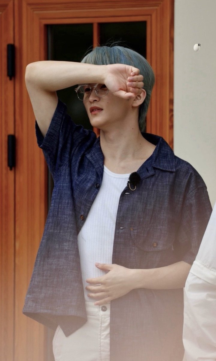 250715 전국반짝투어 #마크 🤓🍏
눈부셔 ✨