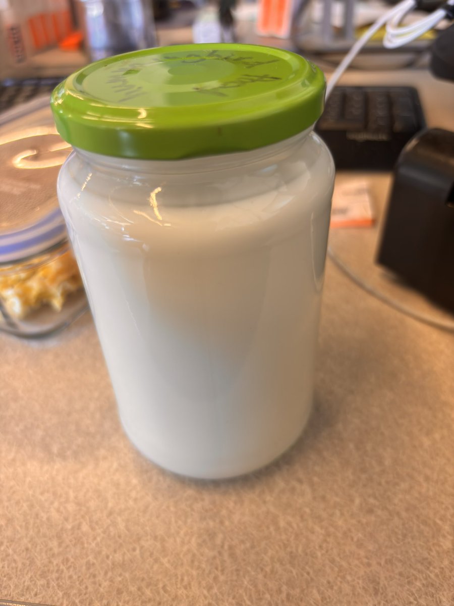 MILKLOVER745's tweet photo. Light day https://t.co/hcfwqPMKfK