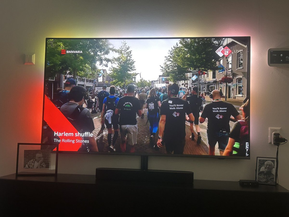 <a href="/PaulFrancken/">𝐏𝐚𝐮𝐥 𝐅𝐫𝐚𝐧𝐜𝐤𝐞𝐧</a> <a href="/politie4daagse/">Politie4daagse wandelgroep ENN</a> <a href="/4daagsenijmegen/">De 4Daagse</a> <a href="/NPORadio2/">NPO Radio 2</a> is er iedere morgen met de ochtendshow <a href="/jwstartop/">Jan-Willem Start Op!</a> <a href="/JWRoodbeen/">Jan-Willem Roodbeen</a> <a href="/jeroenkidv/">Jeroen Kijk in de Vegte</a> <a href="/ViaGladiola/">Nijmeegse Vierdaagse</a> #nporadio2