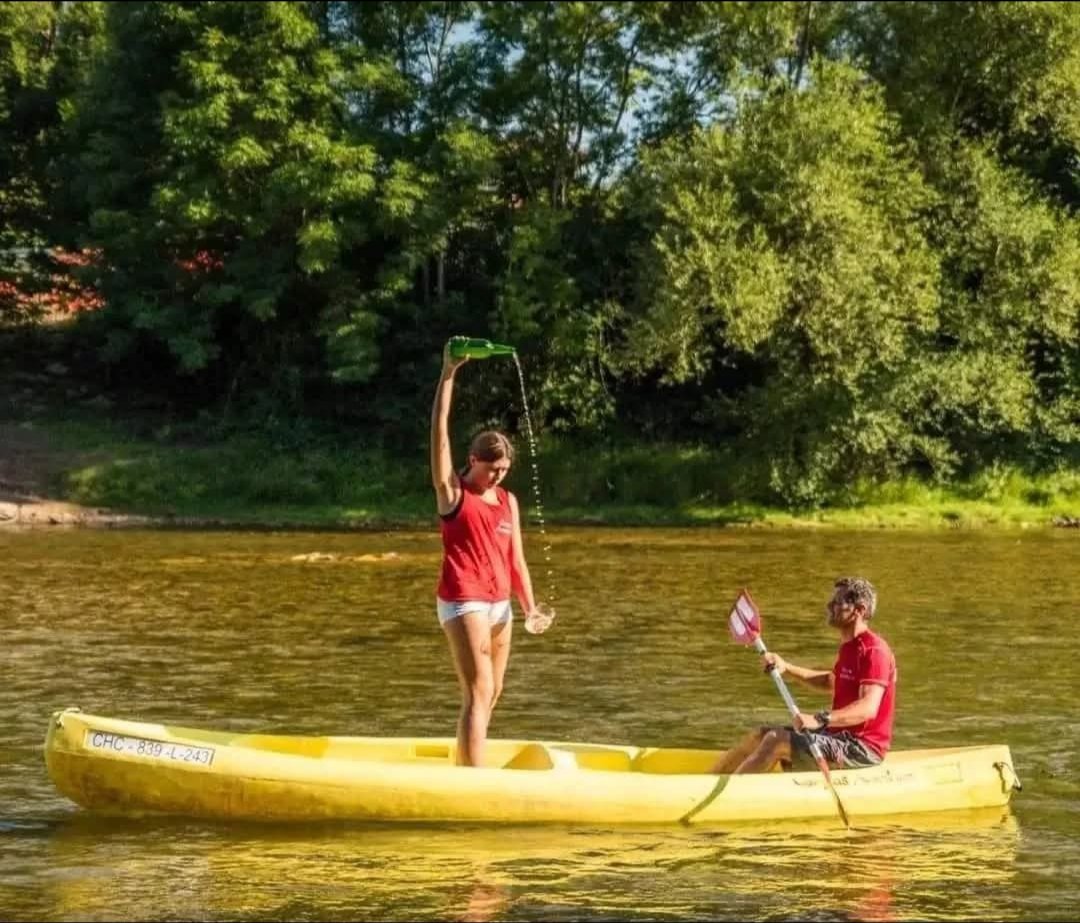 Parada técnica para escanciar unos culinos de <a href="/SidraDasturias/">DOP Sidra de Asturias</a> y continuamos 🚣‍♀️
Disfrutando de @sidraturismoast puedes adentrarte en la #culturasidrerasturiana, pero también puedes complementarlo diferentes actividades 🔝👇reserva.sidraturismoasturias.es/experiencias  
 ¿Te animas?