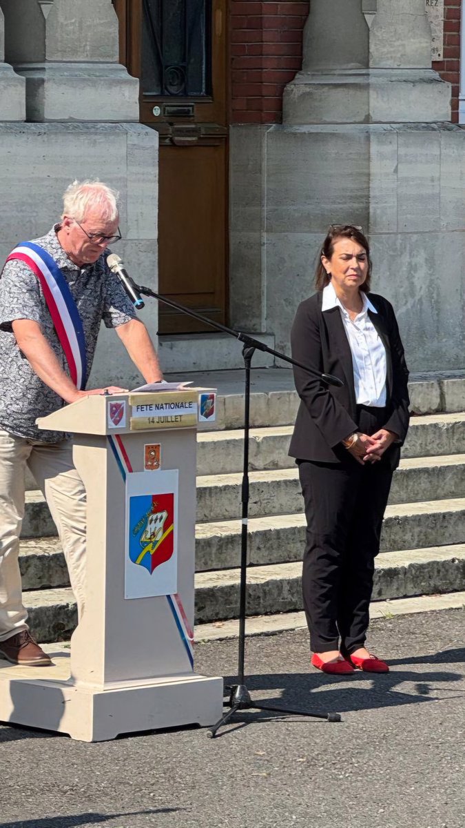 Presente aux cérémonies pour notre fête nationale du 14 juillet à Choisy-au-Bac aux côtés du maire, des élus et de la population. Il est important d'être mobilisés pour notre pays et notre République. 
#14Juillet #Republique #france #patriote