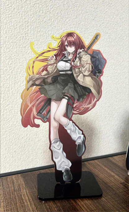 焔ちゃんアクスタ届いた!存在感凄い!! 黒蛇ちゃんとサイズは一緒です!