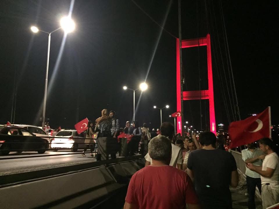 15 Temmuz… Türk’ün şahlandığı be yine bir tarih yazdığı gün…

Kahraman şehitleri rahmetle anıyor, gazilerimize şükranlarımızı sunuyorum. 

#15Temmuz