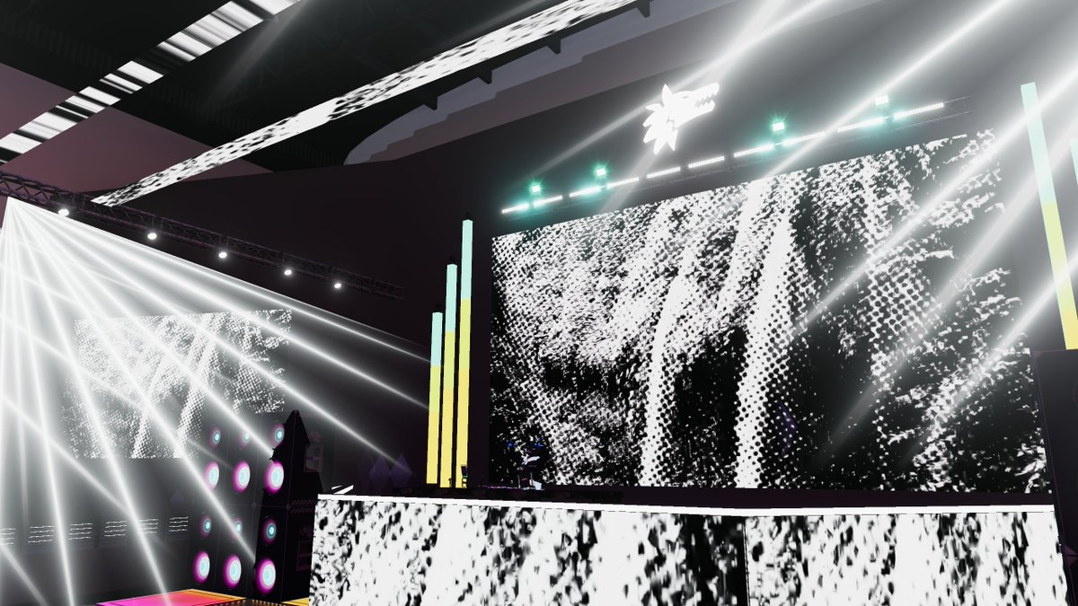 WolfSpitfire's tweet image. Incapable of crashing out and letting myself loose on stage at @DarkClubVRC. Think this might be my new favorite club to perform for. Until next time :D