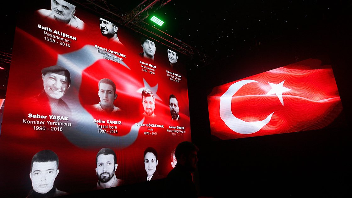 Savunmanın adı: Türkiye

Hain darbecilere karşı kahramanca direnen milletin zaferi kutlu olsun.

#15Temmuz #SavunmaEkseni