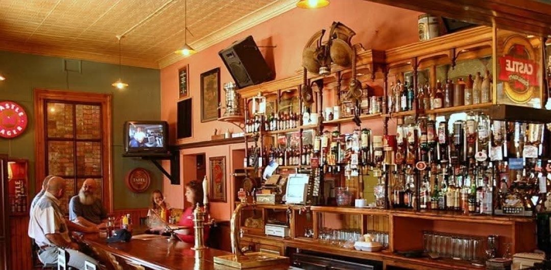 Star of the West

South Africa oldest operating tavern.

Located in Kimberley, Northern Cape.

Star of the West opened its doors in 1870 during the diamond rush and is still serving cold beer in 2025.