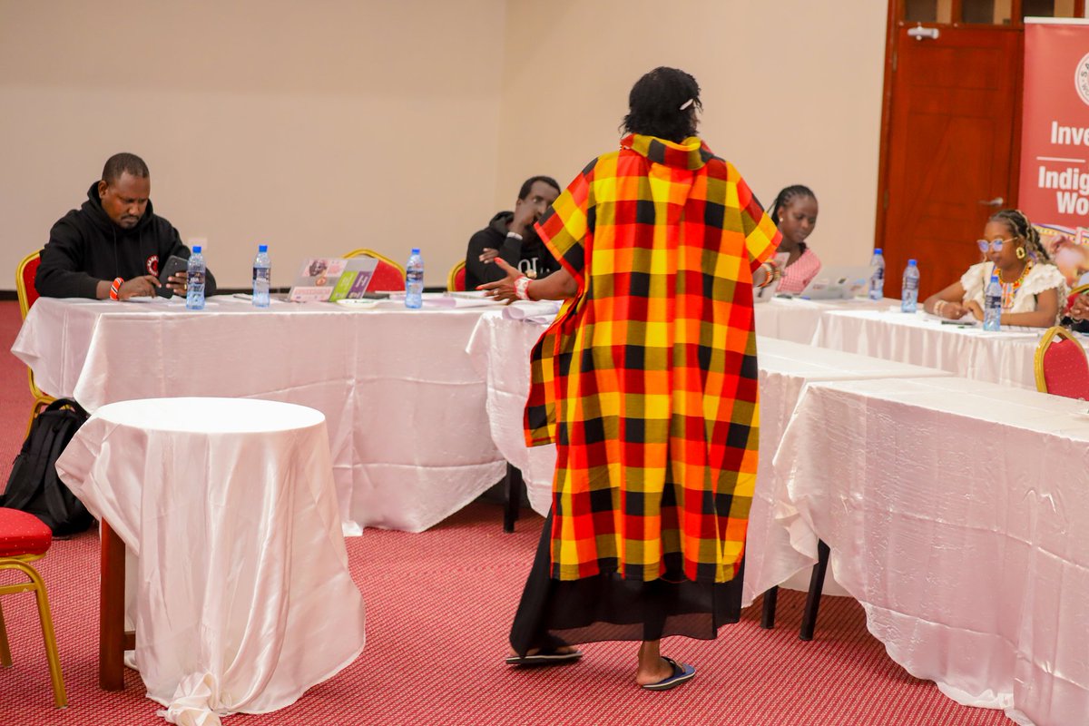 SamburuWtrust's tweet image. Samburu Women Trust recently hosted a dialogue for indigenous youth to amplify their voices and address critical challenges ahead of the IWC 10th Anniversary, fostering connection, knowledge sharing, and actionable strategies for positive change.
#indigenousyouth
#youthsvoices