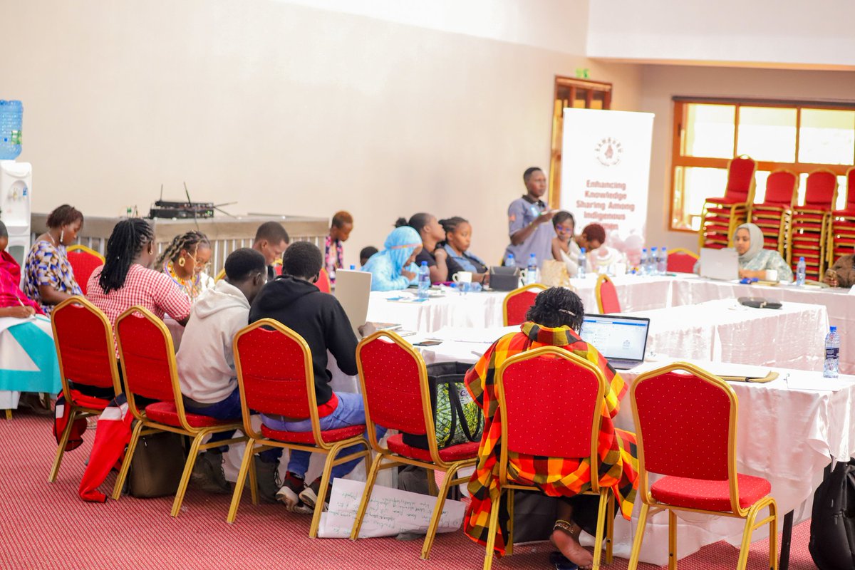 SamburuWtrust's tweet image. Samburu Women Trust recently hosted a dialogue for indigenous youth to amplify their voices and address critical challenges ahead of the IWC 10th Anniversary, fostering connection, knowledge sharing, and actionable strategies for positive change.
#indigenousyouth
#youthsvoices
