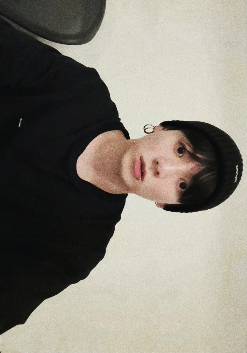 popiconkoo's tweet image. love of my life ❤︎
