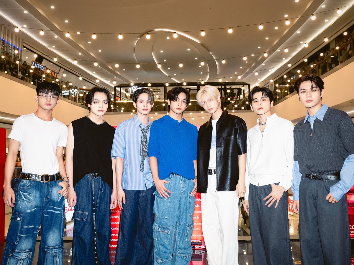 HORI7ONofficial's tweet photo. Congratulations to @8seconds_ph for the launch of their first store in the Philippines! 🇰🇷🇵🇭 #8secondsintheph 

HORI7ON @ 8seconds SM Mall Of Asia Launch
07. 09. 2025 https://t.co/UdsdwShtGW
