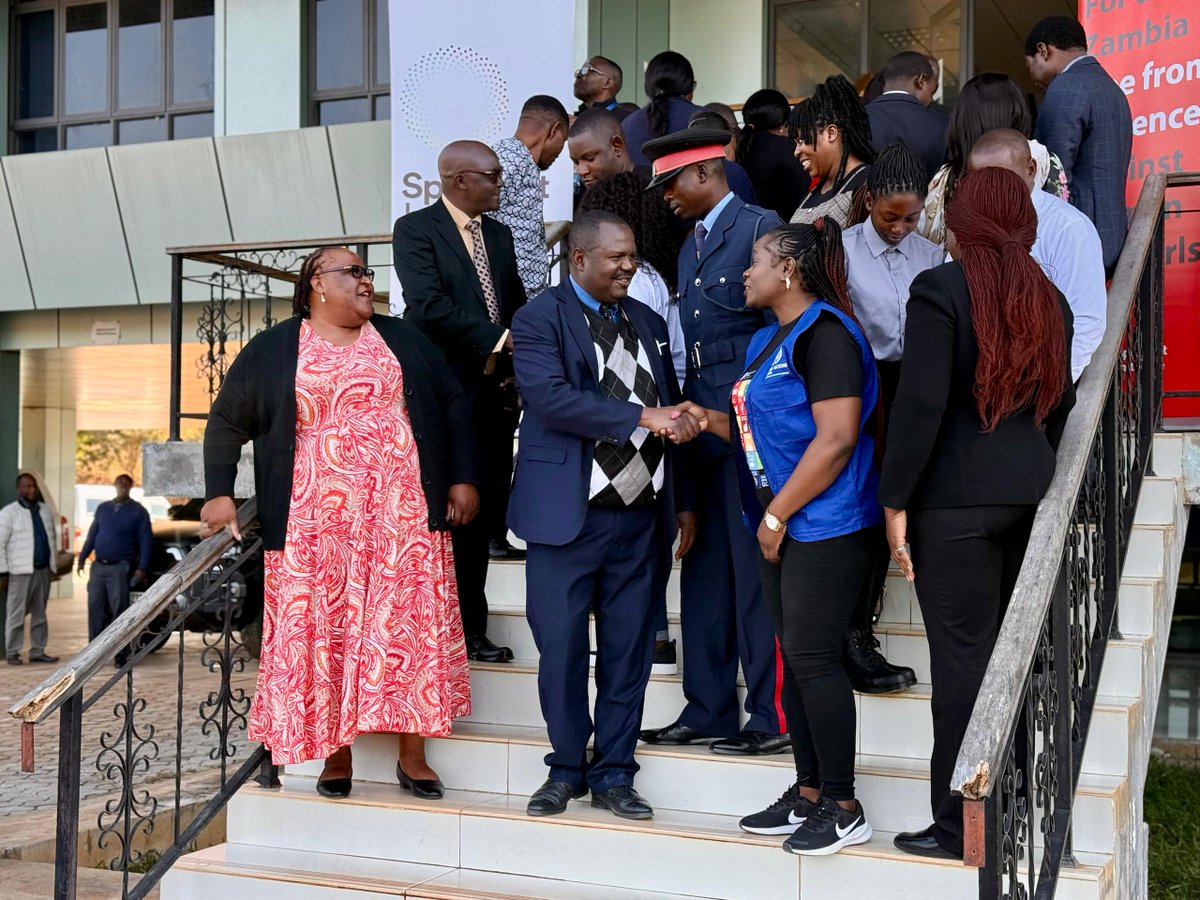 UNZambia's tweet image. When leadership listens, change begins. 💬 Yesterday's fruitful dialogue with Muchinga Province PS & Provincial heads of govt departments lit the path for action under #SpotlightInitiative 2.0. Together, turning conversations into community-powered solutions to end GBV. 💜🌍