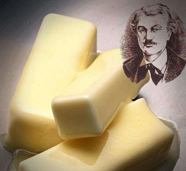 На денешен ден, 1869 година, Иполит Меж-Муриес го патентирал маргаринот како евтина замена за путер, на барање од Наполеон III, за потребите на армијата и сиромасите.
Маргаринот, направен од говедски лој и млеко, го добил името поради бисерниот сјај на смесата (μαργαρίτης–бисер).