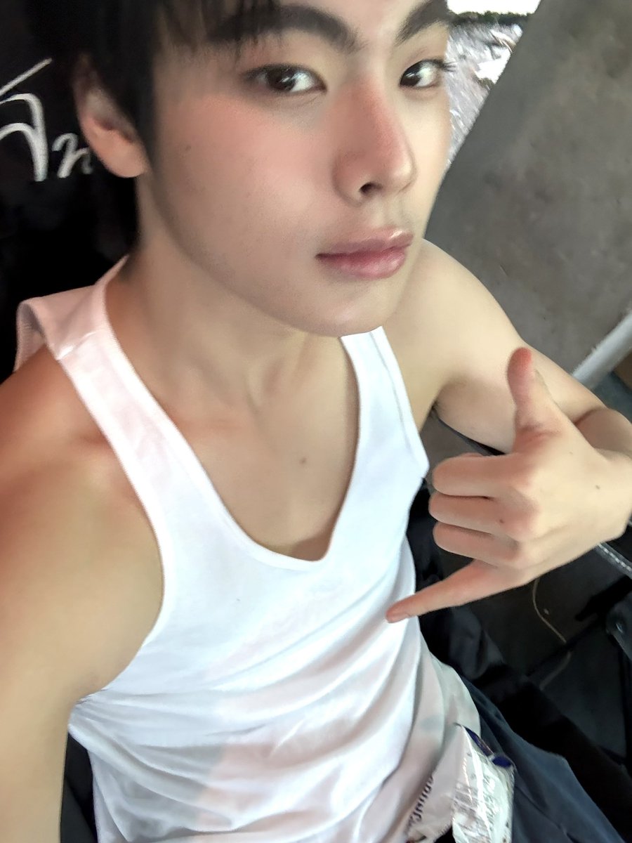 tthi_eks's tweet image. โต้ง มา รายงานตัวครับ
Duang With You Q1
#ด้วงเปิดกล้องแล้วนะเธอ