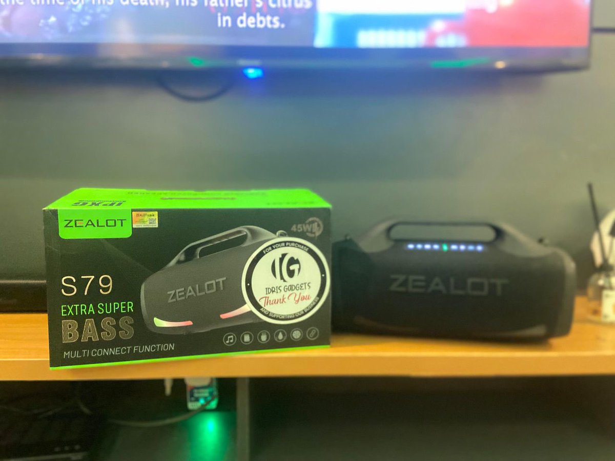 𝔸b𝕒𝕫𝕫 tweet media