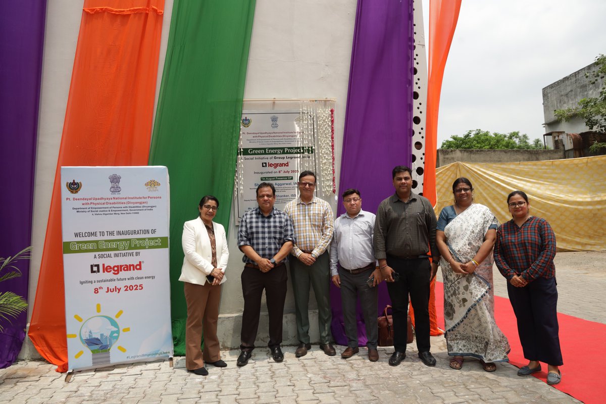 We’re proud to share the successful inauguration of a 102 kW solar panel installation at the Deen Dayal PWD Hospital, West Delhi, as part of our ongoing Green Energy initiative.
This project reflects our continued commitment to building a sustainable future.