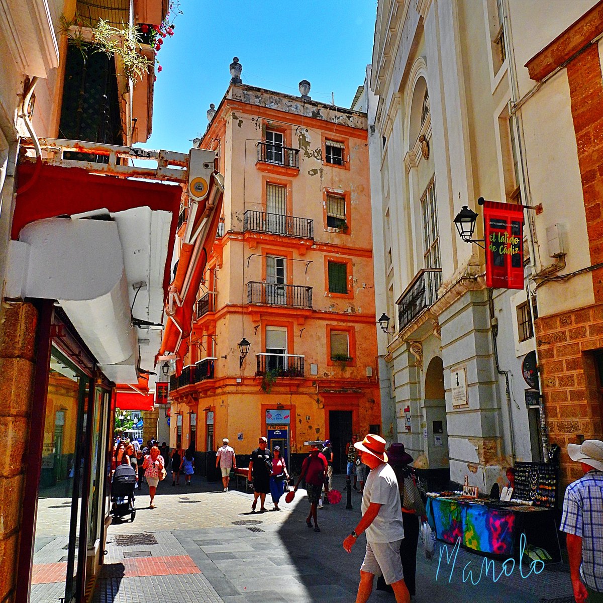 Julio 2025. #cadiz Calle Pelota. <a href="/Cadiz_es/">Ayuntamiento de Cádiz</a> <a href="/ElViajero_Pais/">El Viajero</a> <a href="/viajar/">Revista Viajar</a>