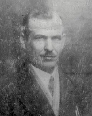 KosiniakKamysz's tweet image. Rozpoczynam akcje promującą codziennie sylwetki obrońców 🇵🇱 pod nazwą #NasiChłopcy. To hołd dla naszych bohaterów, którzy walczyli o wolność Polski, często zapomnianych przez historię.
Piotr Konieczka - pierwsza ofiara II wojny światowej. Zginął podczas niemieckiego ataku…