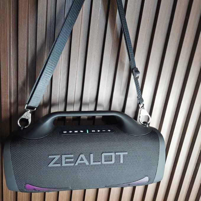 Olami_dxb's tweet photo. @abazwhyllzz Zealot Speakers available in bulk for wholesalers

S79- 145,000
S97- 110,000
S95- 165,000
S98 - 255,000
S38 - 35,000
S75- 35,000
S67 - 75,000
S39- 60,000
Z1- 20,000

Send us a dm for your zealot and JBL speakers. Whatsapp 08179006268 https://t.co/gzSvgKwVto