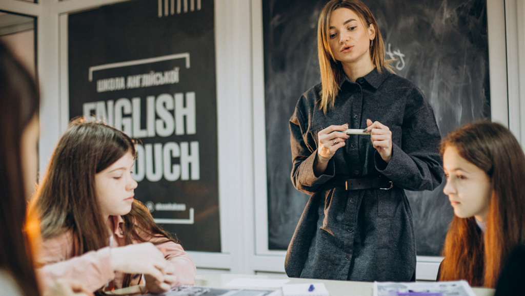 🔠 Abierto el plazo para presentar candidatura al Premio para el reconocimiento a centros bilingües con buenas prácticas docentes en enseñanza bilingüe o plurilingüe en el curso 2024-2025
Hasta el 30/09
BOJA: lajunta.es/5kfbk
Más info: lajunta.es/5kfbj
#educación