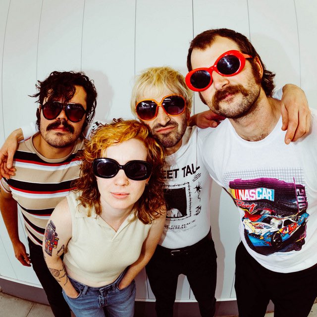 Wine Lips nos visita a mediados de julio
sonicwavemagazine.com/wine-lips-nos-… <a href="/nooirax/">Nooirax Producciones</a> <a href="/Winelipsband/">Wine Lips</a>