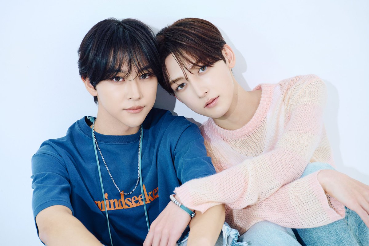 roirom_official's tweet photo. #週刊女性 表紙カット♠️
5/8 カミスン裏で撮影してました🍓

#ROIROM #本多大夢・浜川路己💎🍯 https://t.co/xRpjXHsLV4