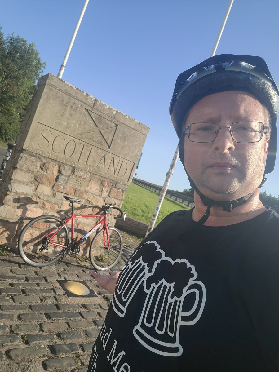 official_danik's tweet image. Made it to SCOTLAND!!!! 56 miles to Edinburgh on the Great North Road! (54 mile to next Cask Marque pub!) @CaskFinder @caskmarque 

Follow me on Facebook - Find me in the pub