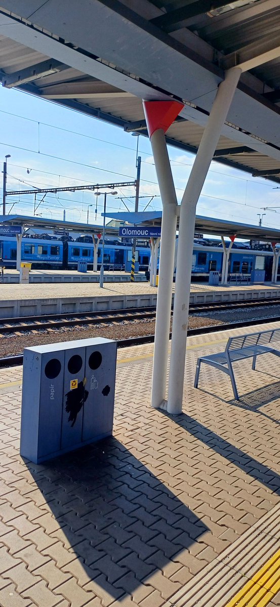 Když do Košicov, 
tak cez Olomouc 🤗.
Hezký den 👋😎🚂🍻.
