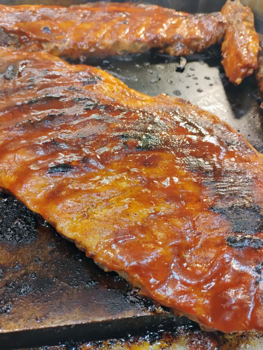 TardyTami's tweet photo. グリルの日ですよ〜
今回はいっぱいリブを料理しました。めっちゃ美味しいので夜にお客様全て食べました。嬉しい〜

#おはようVtuber #ブログ初心者と繋がりたい #写真好きな人と繋がりたい https://t.co/o7mJvcvldm