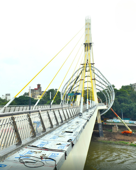 #PuneMetro to accelerate #connectivity as #Tamborashapedbridge nears completion for #Petharea commuters

Read more: railanalysis.in/metro/pune-met…

#Metro #Chhatrapatisambhajiudyan #Bridge #Pedestrianbridge #Mahametro #Construction #Infrastructure #Station #Urbantransit #Railanalysis