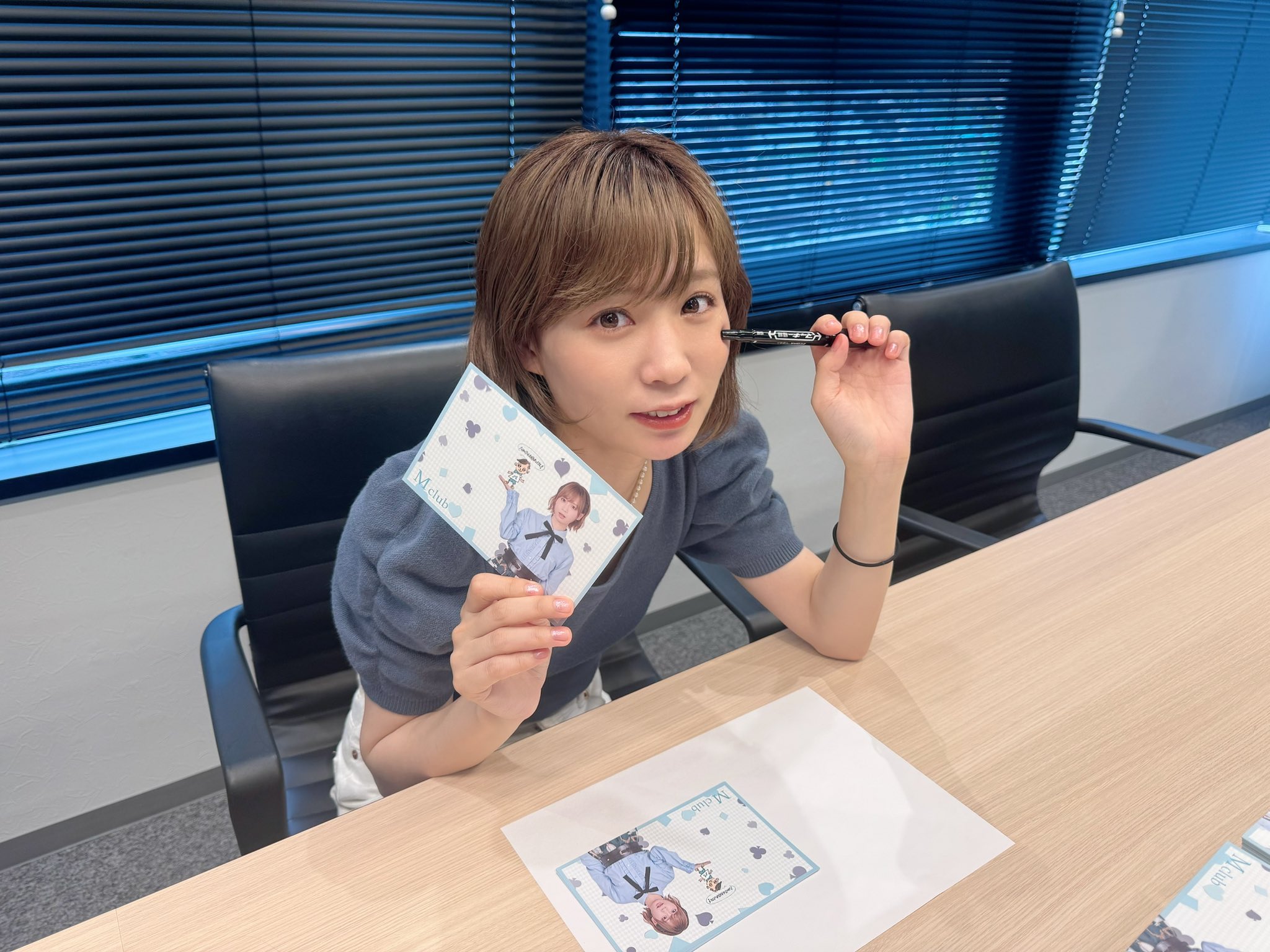 （momo） サイン入り写真 どこにもない日 モモコグミカンパニー 希少 (momo) どこにもない日 ZINE モモコグミカンパニー - メルカリ