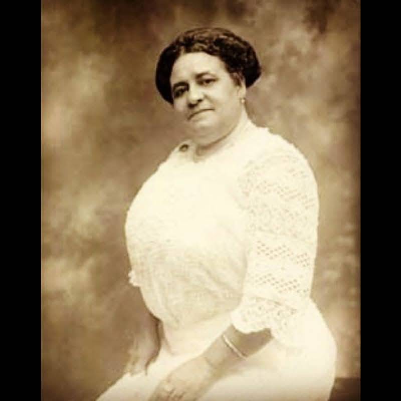 Happy Birthday Maggie Lena Walker (15 July 1864 – 15 December 1934) the first Black woman (in fact woman of any race) in the US to charter a #Bank. She pooled her community’s money to form St. Luke Perry Savings Bank. ❤️💚🖤 #BlackHistory #MaggieLWalker  #KnowYourStory
