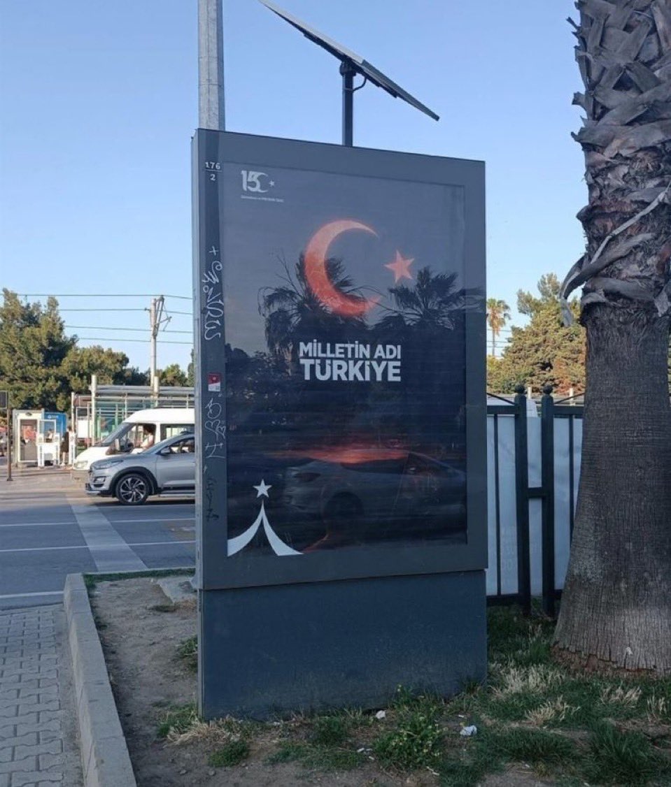 Türkiye Cumhuriyeti ,milleti Türk vatanı Anadolu ve Trakya. Hoşgörü ve kardeşlik duygusuyla tarih boyunca bir arada yaşadık lakin kimliğimizi unutmadık, unutturmadık. Saçma sapan algılarla Türk milletini asimile edemezsiniz.
#NeMutluTürkümDiyene