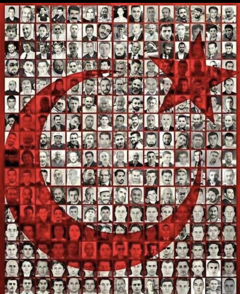 ugrdrl's tweet photo. #15TemmuzDestanı 
Şehitlerimize rahmetle ve minnetle anıyorum. 
Kahrolsun darbeciler ve darbe seviciler. https://t.co/rmBlh3FG3Y