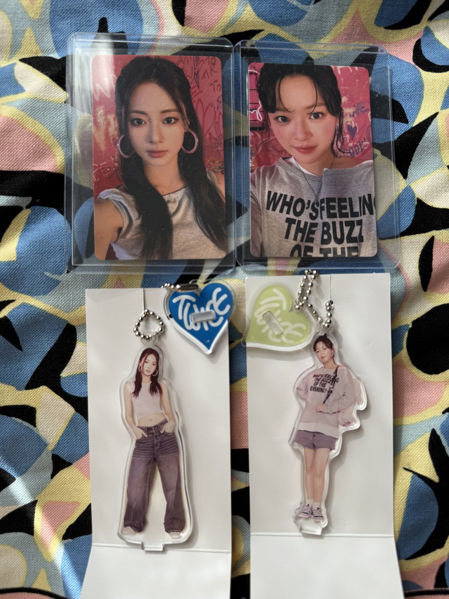 THIS IS FOR TWICE POPUP 交換
🦄🐧

アクスタチャーム
譲)ジョンヨン、ツウィ
求)ジヒョ、ミナ

特典トレカ
譲)ジョンヨン、ツウィ
求)ジヒョ、ミナ

手渡し、まとめて交換優先(大阪、ソウルコン、京セラ、東京ドーム)or郵送

#TWICE交換