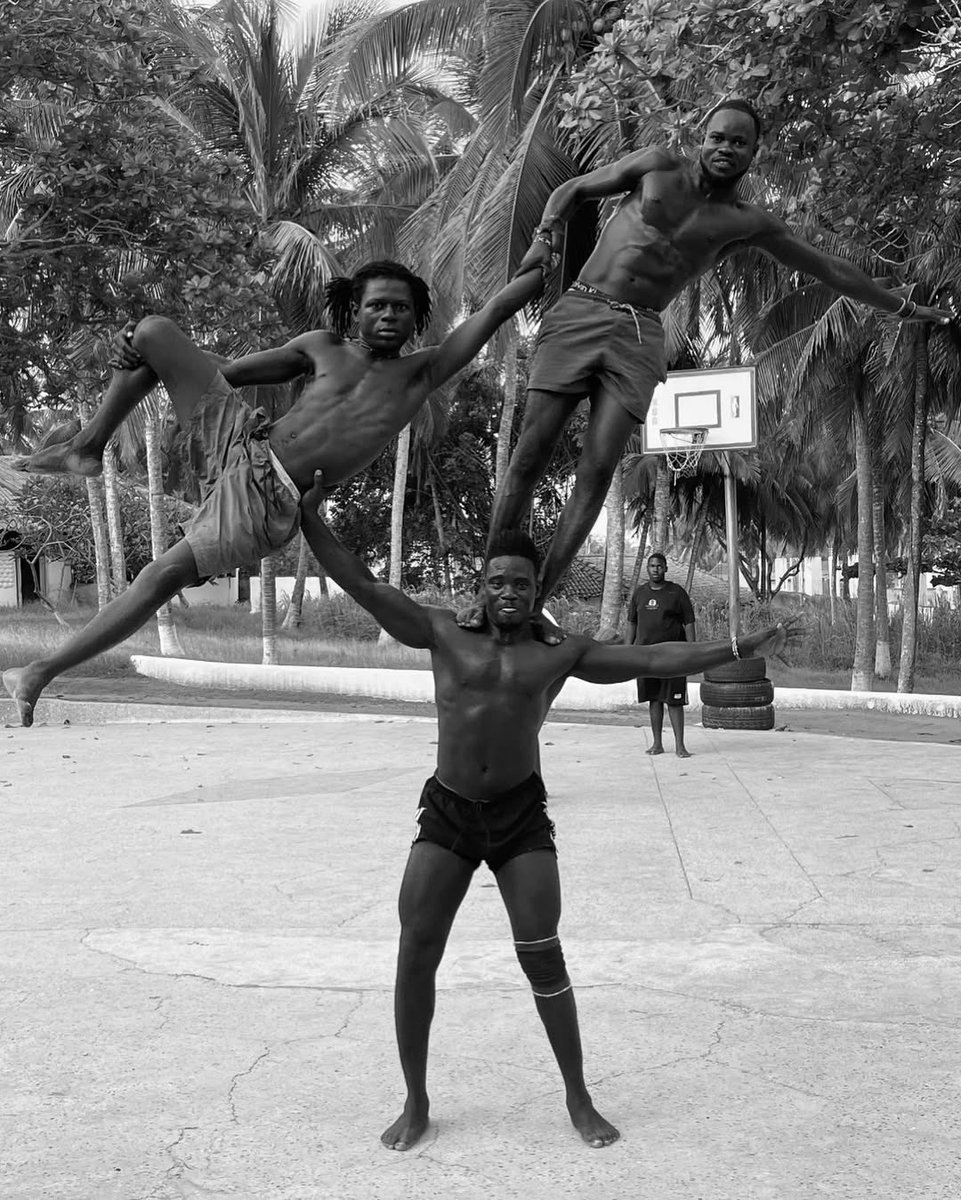 We started with nothing but a dream on the beach …..Still growing, still learning …..but ready to perform.
If you believe in talent from the roots, we’re here.
🇬🇭 #AamaRoyalAcrobat #Totheworld