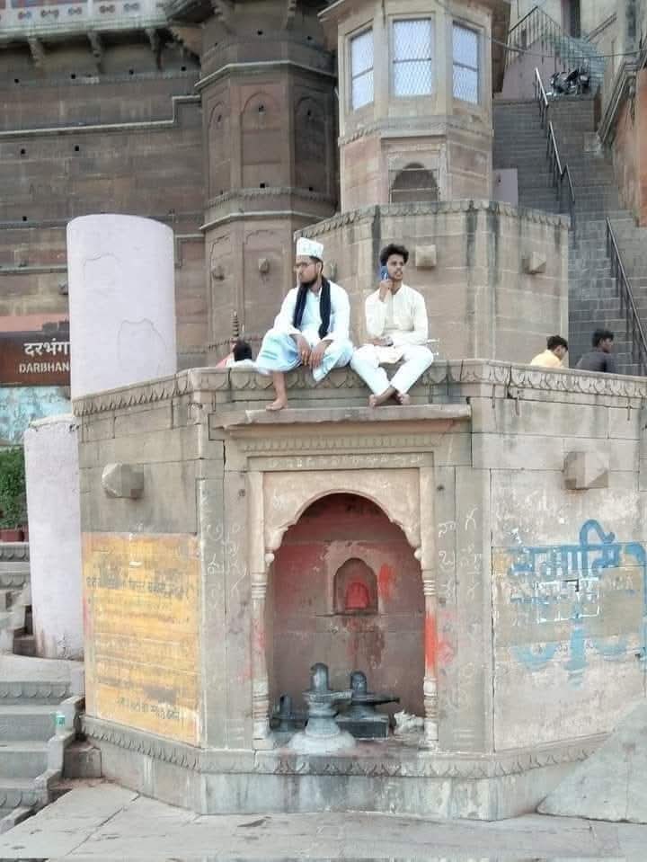 monidipadey's tweet photo. Disrespecting Hindu gods comes naturally within Indian secularism. https://t.co/VgVICk28sk