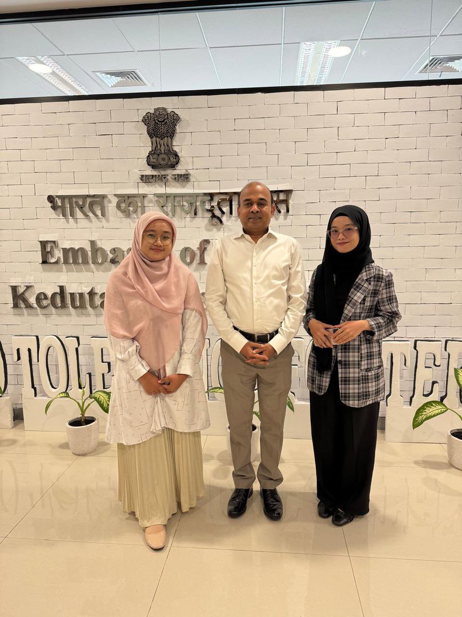 Today, Ms. Lidya Carolin and Ms. Farassa, two Indonesian students, visited the Embassy of India in Jakarta ahead of their journey to Nalanda University, India, where they will pursue postgraduate studies under the ASEAN Scholarship programme.

They were warmly welcomed by Deputy