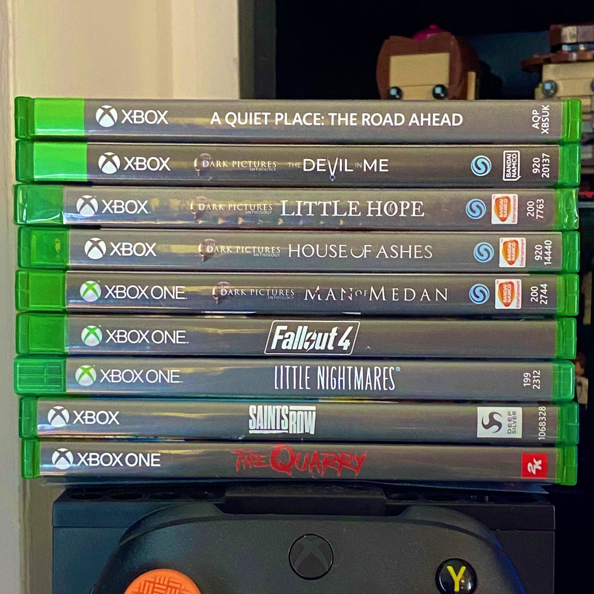 What was the goal when <a href="/Xbox/">Xbox</a> came up with the spine variations on games. Just started building a collection of physical games I enjoy playing the the spines look such a mess lol