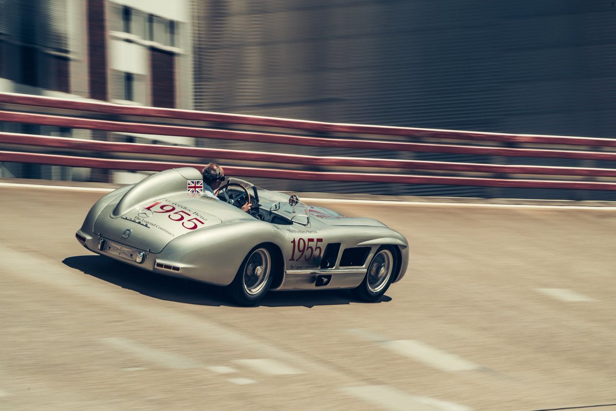 Andrew_Frankel's tweet image. My day of days. The only journalist ever to be allowed to drive the last and ultimate @MercedesBenz 300SLR. Words cannnot express my gratitude to the @MercedesBenzMus not only for trusting me with it. Story on the @theintercoolerx website and app now: the-Intercooler.com