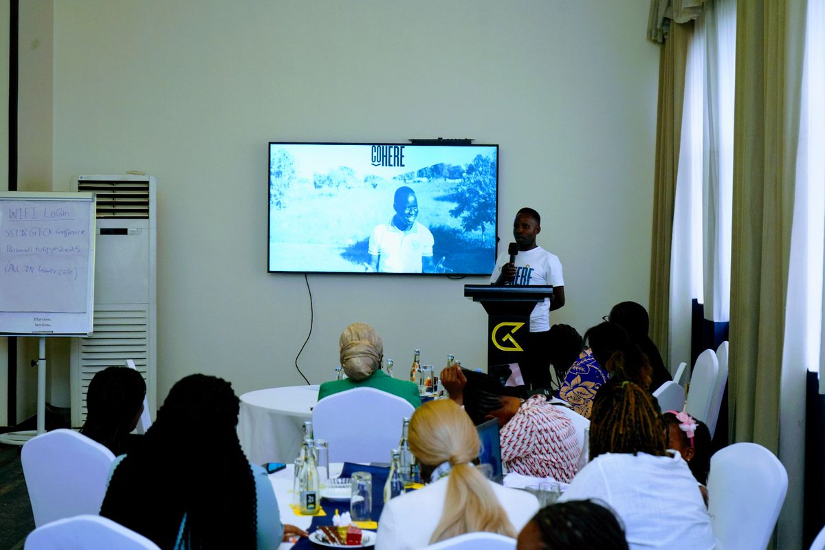 WeAreCohere_Org's tweet image. Yesterday, Michael Gumisiriza joined refugee women leaders from across Africa for a powerful convening on leadership, trust, and access.
This is why platforms like @ReframeNetwork exist, to shift visibility, power, and resources to women-led RLOs doing the work.
#WomensledRLOs