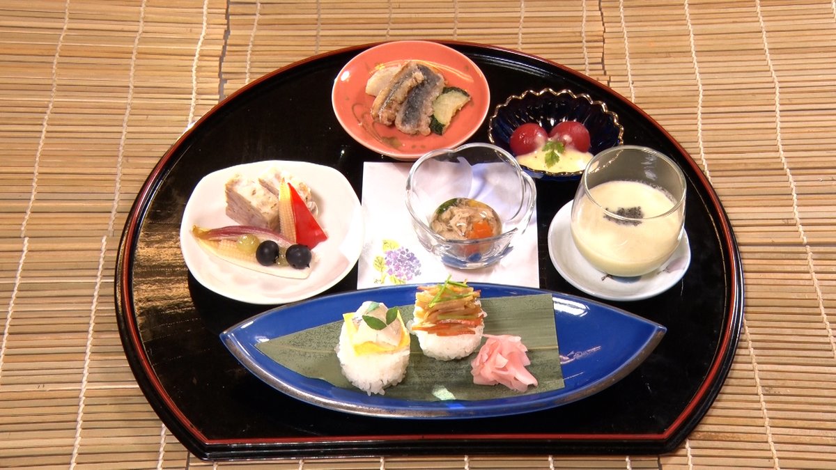 oskmonfan's tweet image. フレッシュ!うまい!!夏の魅力がいっぱいの #大阪産(もん)#万博弁当 ~真夏の陣~を是非味わってみて!7/28〜7/30に開催される【大阪ウィーク〜夏〜】は、EXPOメッセ「WASSE」内たべなはれゾーンの大阪府環境農林水産部ブースにて! 詳細はこちら→ pref.osaka.lg.jp/o120110/osakam…
#きたぞ万博 #EXPO2025
