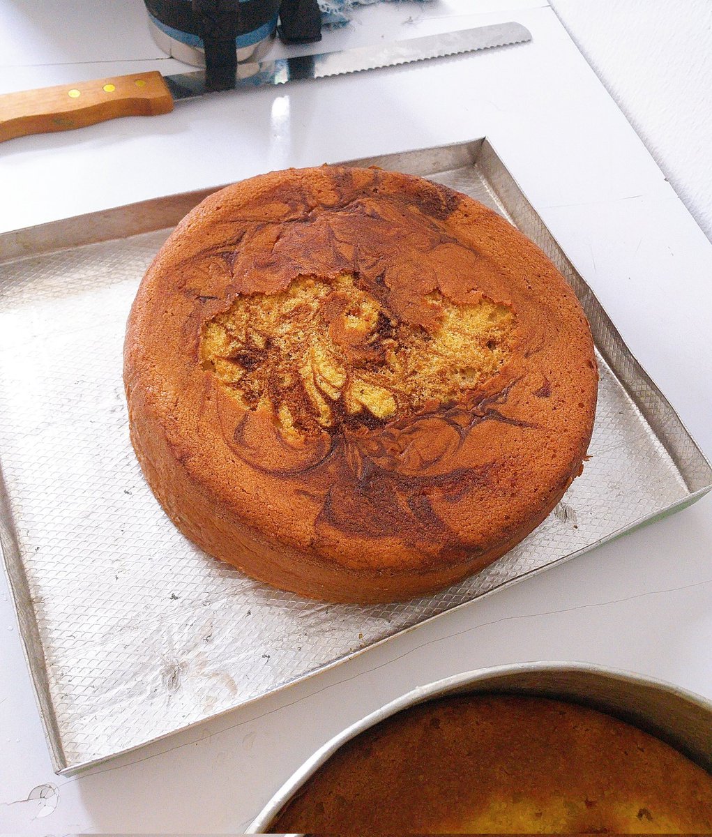 Cakes

NPA road,Warri!