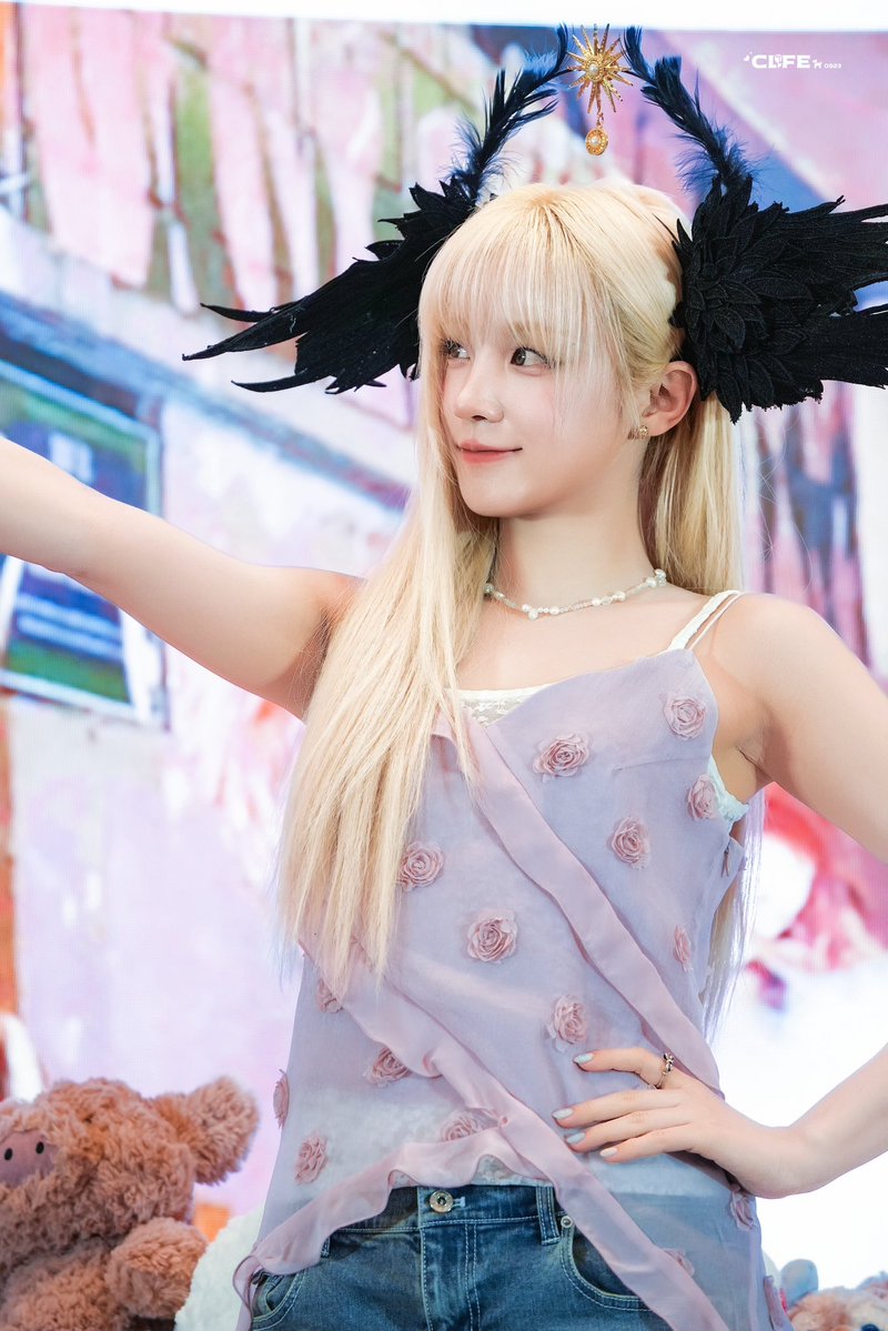 CLFE0923's tweet image. 250715 Shanghai Fansign Day 2
#우기 #YUQI #宋雨琦