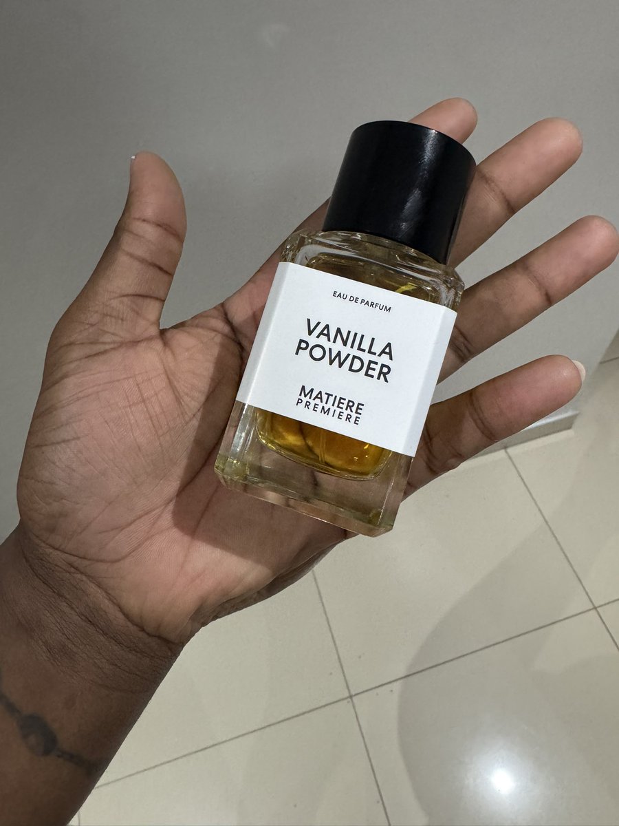 magembi's tweet image. Please go get this from Skins Cosmetics . You will thank me later 😉