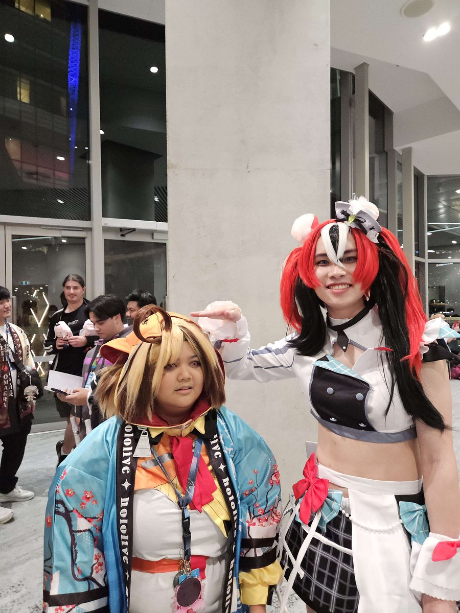 “Hakos Baelz, did you know that Gigi is t-“

#BaelzBrush #rkggk #smashcon2025 #hololiveSTAGE25