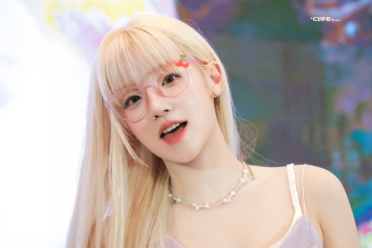 CLFE0923's tweet image. 250715 Shanghai Fansign Day 2
#우기 #YUQI #宋雨琦