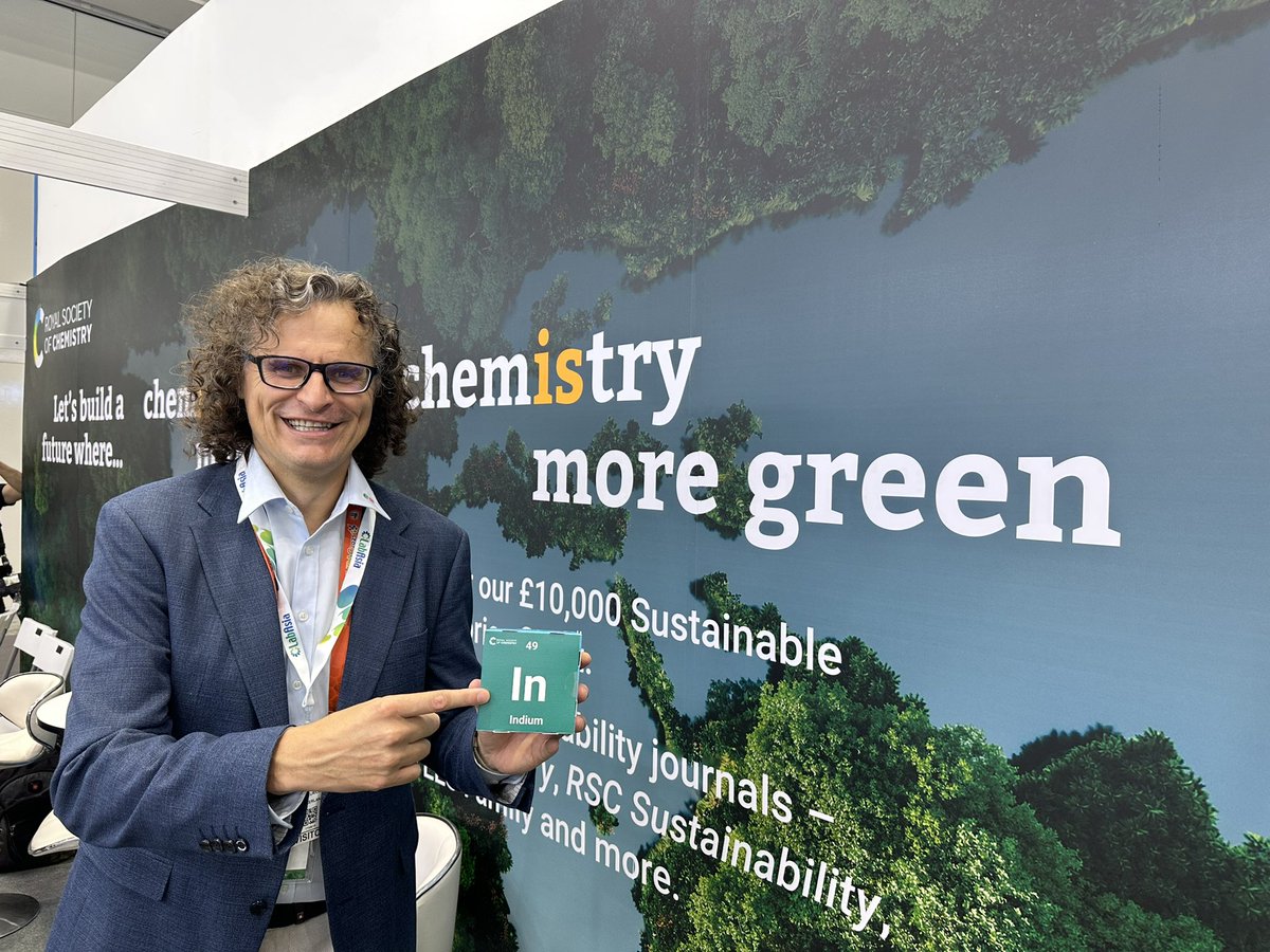 catalysis_eth's tweet image. Can’t stop myself from taking a photo with my favorite element at the RSC stand @iupac2025 #indium