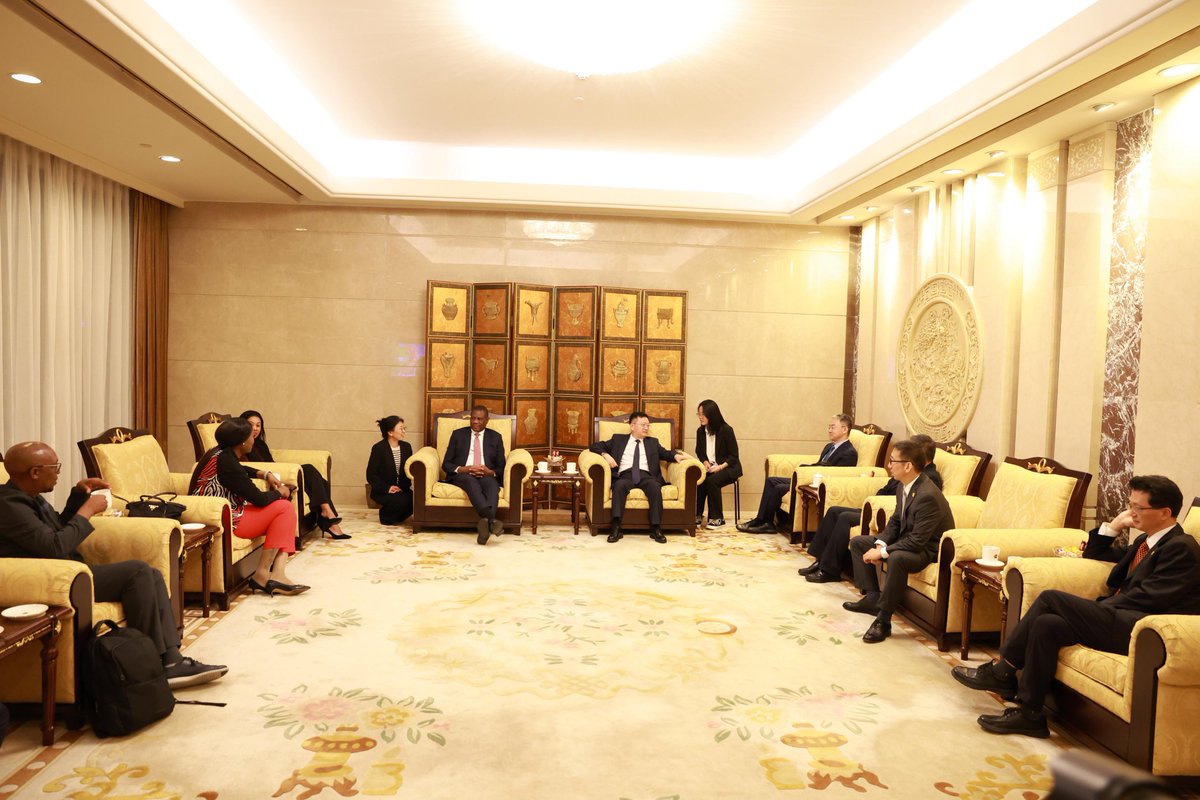 The Presidency 🇿🇦 (@presidencyza) on Twitter photo Deputy President Shipokosa <a href="/PMashatile/">Paul Mashatile🇿🇦</a> has arrived in the People’s Republic of China for a strategic Working Visit taking place from 14–18 July 2025. tinyurl.com/4a5mhft9
#SouthAfricaInChina #BetterAfricaBetterWorld #EconomicDiplomacy Deputy President Shipokosa <a href="/PMashatile/">Paul Mashatile🇿🇦</a> has arrived in the People’s Republic of China for a strategic Working Visit taking place from 14–18 July 2025. tinyurl.com/4a5mhft9
#SouthAfricaInChina #BetterAfricaBetterWorld #EconomicDiplomacy