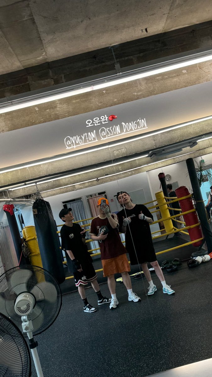 AlwaysForGyeom's tweet image. [IG] 250715 taehwan0911 

“today&apos;s workout is done🥊
@yugyeom @.sson_dongjin” 

🔗 instagram.com/stories/taehwa…

#Yugyeom #유겸 
#AOMG #GOT7 @GOT7Official