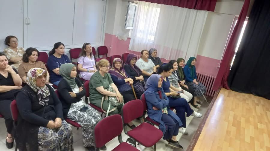 Uzman Eğitmen Sn. Hacer Sinem Karabaş tarafından düzenlenen “Doğru İletişim Hayatımızı Nasıl Kolaylaştırır” konulu eğitimimizi gerçekleştirdik.